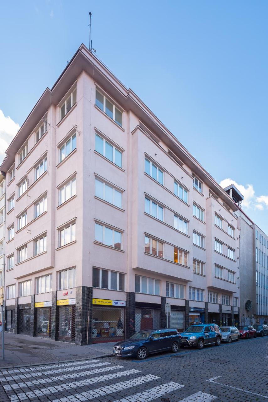 Bellagio Apartment B Прага Екстер'єр фото